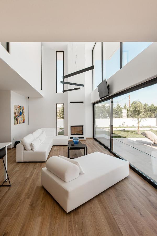 Sunshine Villa *